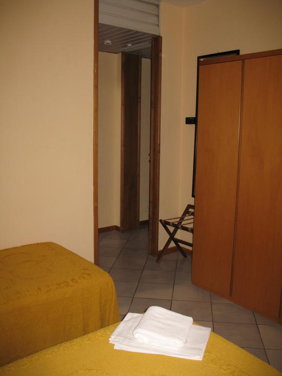 Albergo Paradiso مونتيكاتيني تيرمي المظهر الخارجي الصورة